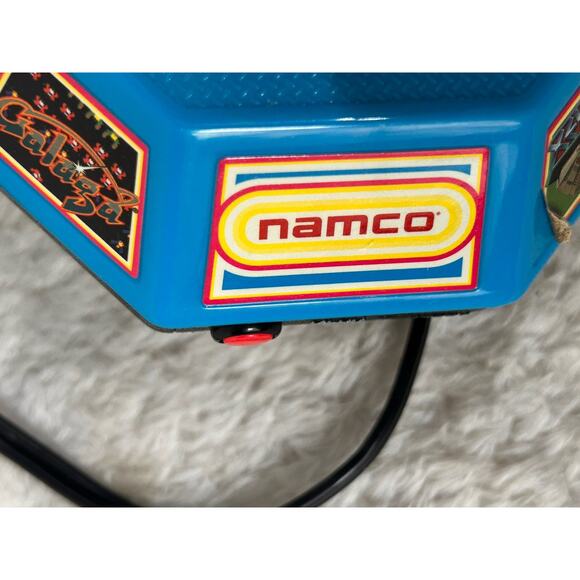Ms. Pac-Man 5 in 1 Plug and Play 2004 Jakks Pacific TV Namco Game TESTED - Picture 7 of 10